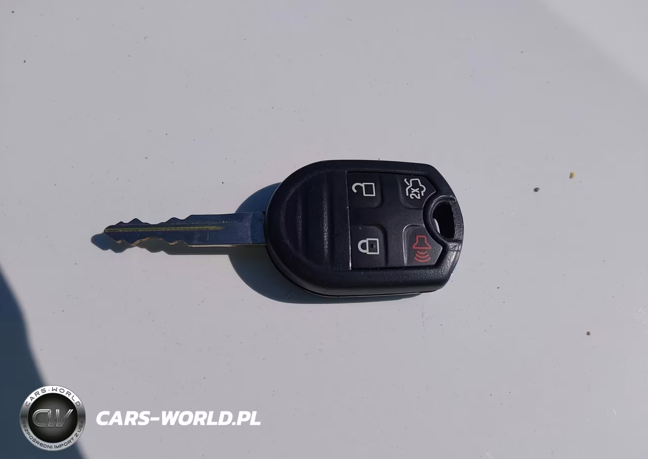 2013 Ford Mustang V6 Premium VIN:1ZVBP8EM8D5213475 - 10