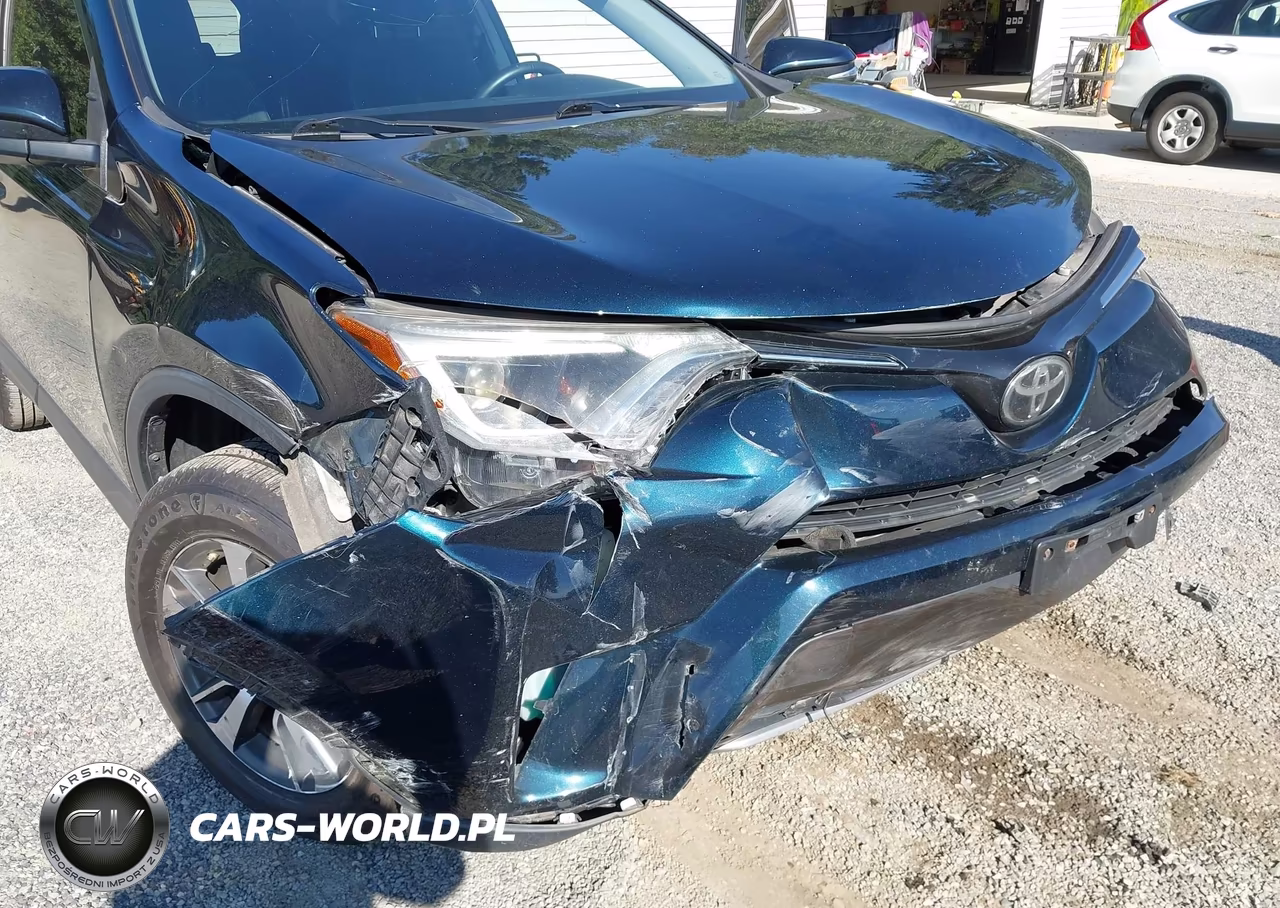 2018 Toyota Rav4 Xle VIN:JTMRFREV7JJ257277 - 6