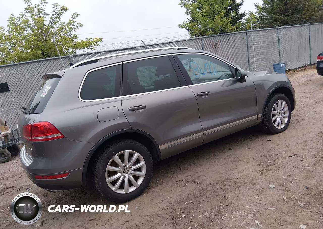 2012 Volkswagen Touareg Vr6 Sport VIN:WVGEF9BP2CD007897 - 4