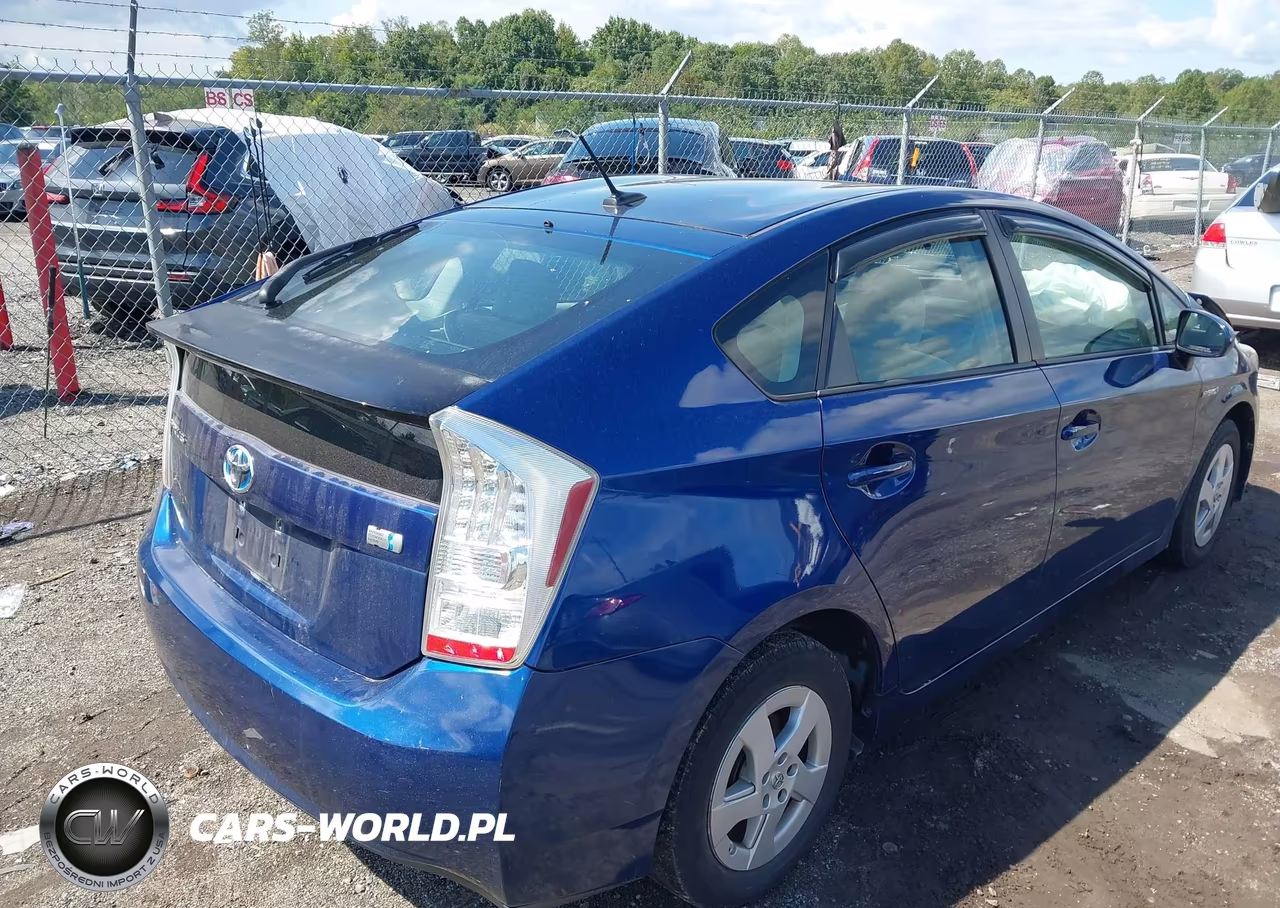 2010 Toyota Prius Iii VIN:JTDKN3DU4A0060776 - 4