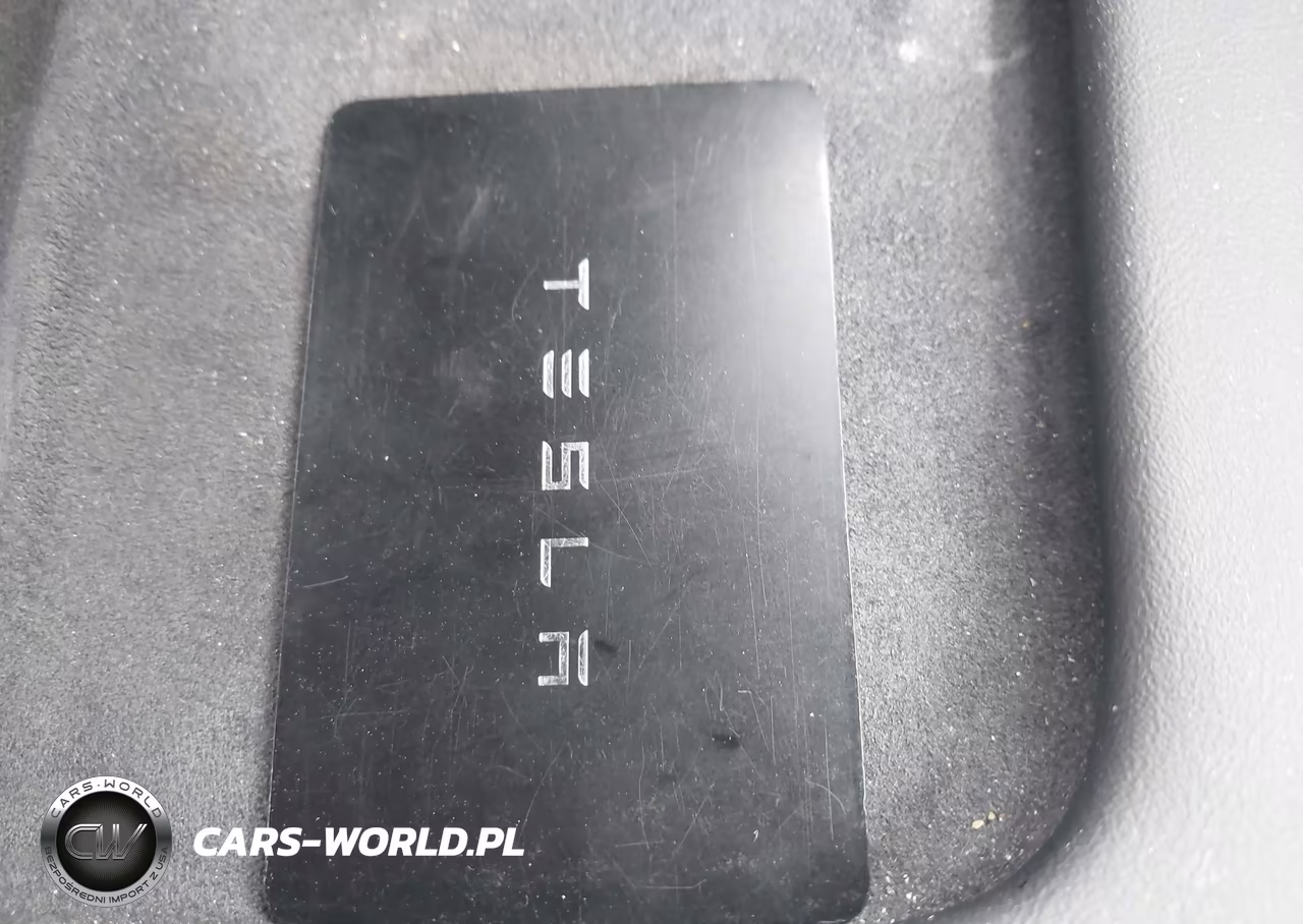 2024 Tesla Model Y Performance Dual Motor All-Wheel Drive VIN:7SAYGDEF6RA268620 - 11
