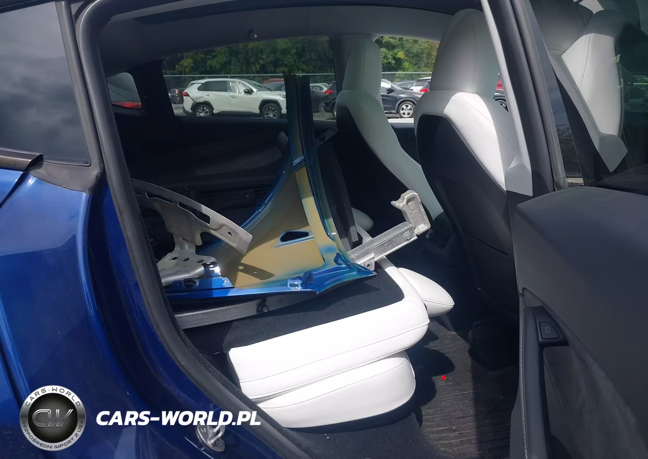 2024 Tesla Model Y Performance Dual Motor All-Wheel Drive VIN:7SAYGDEF6RA268620 - 8