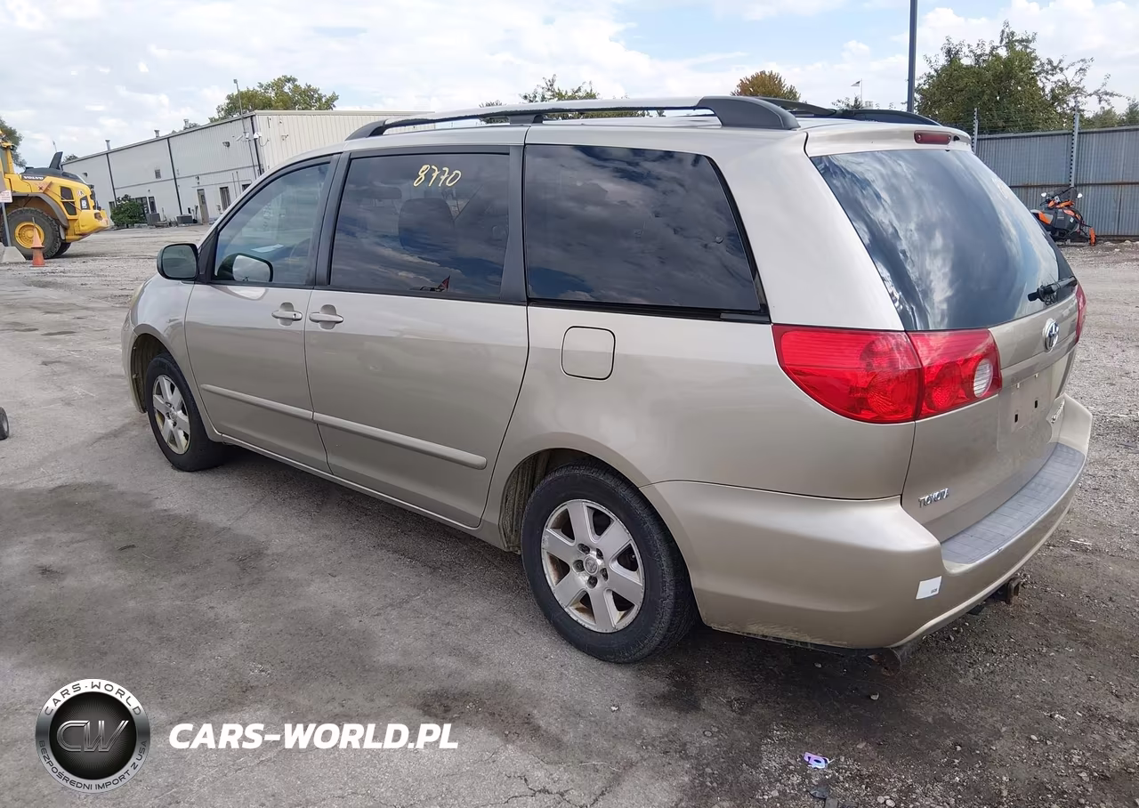 2009 Toyota Sienna Le VIN:5TDZK23C79S234732 - 3