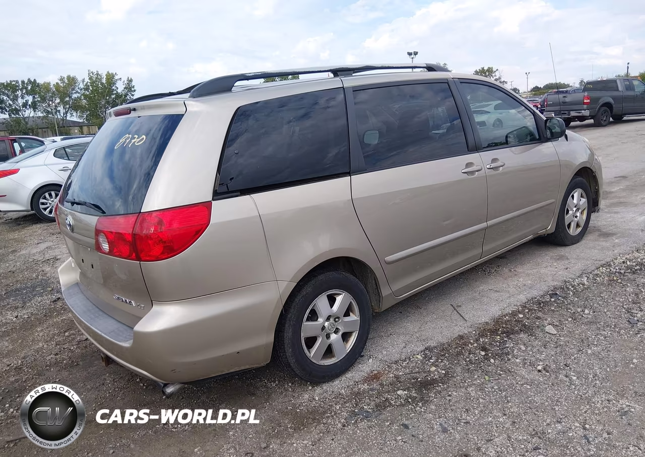 2009 Toyota Sienna Le VIN:5TDZK23C79S234732 - 4