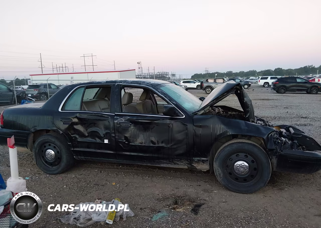 2009 Ford Crown Victoria Police-Police Interceptor VIN:2FAHP71V59X135271 - 13