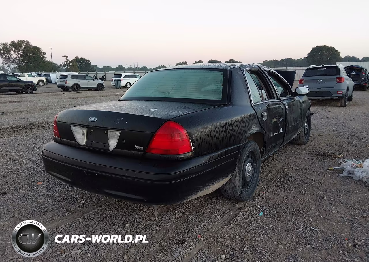 2009 Ford Crown Victoria Police-Police Interceptor VIN:2FAHP71V59X135271 - 4