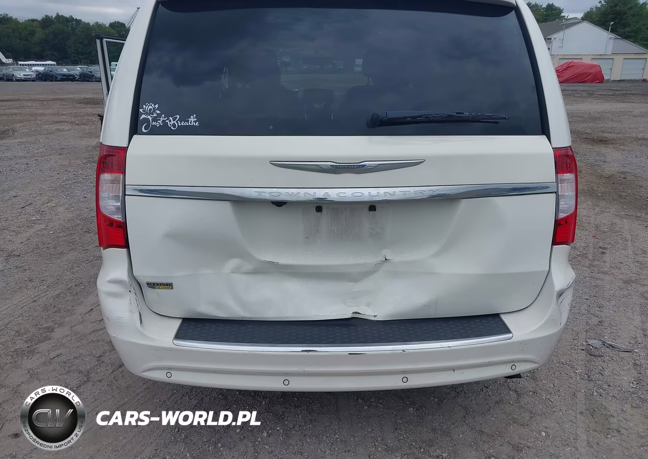2012 Chrysler Town & Country Touring-L VIN:2C4RC1CG3CR150935 - 6