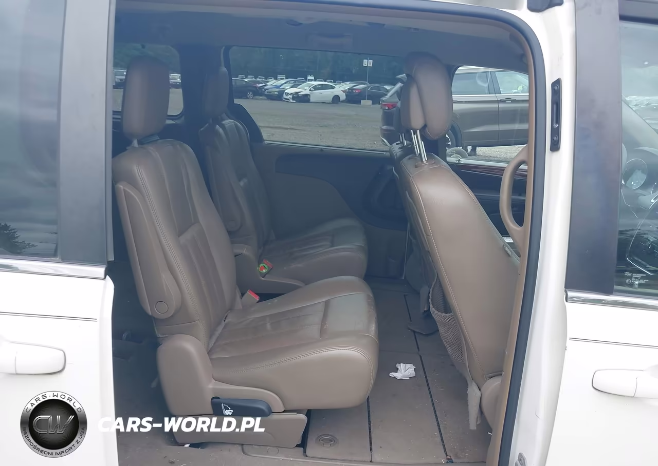 2012 Chrysler Town & Country Touring-L VIN:2C4RC1CG3CR150935 - 8