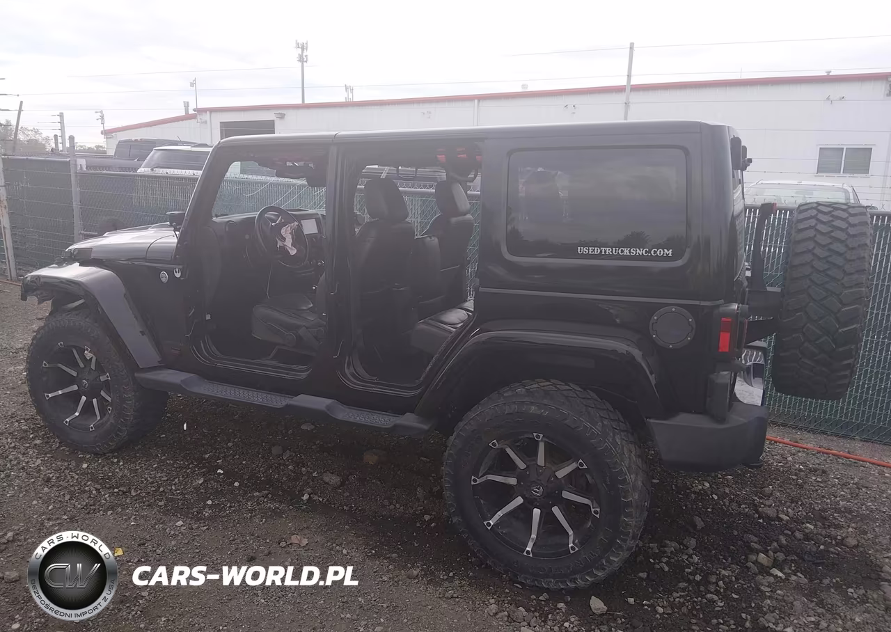 2014 Jeep Wrangler Unlimited Sahara VIN:1C4HJWEGXEL170252 - 14