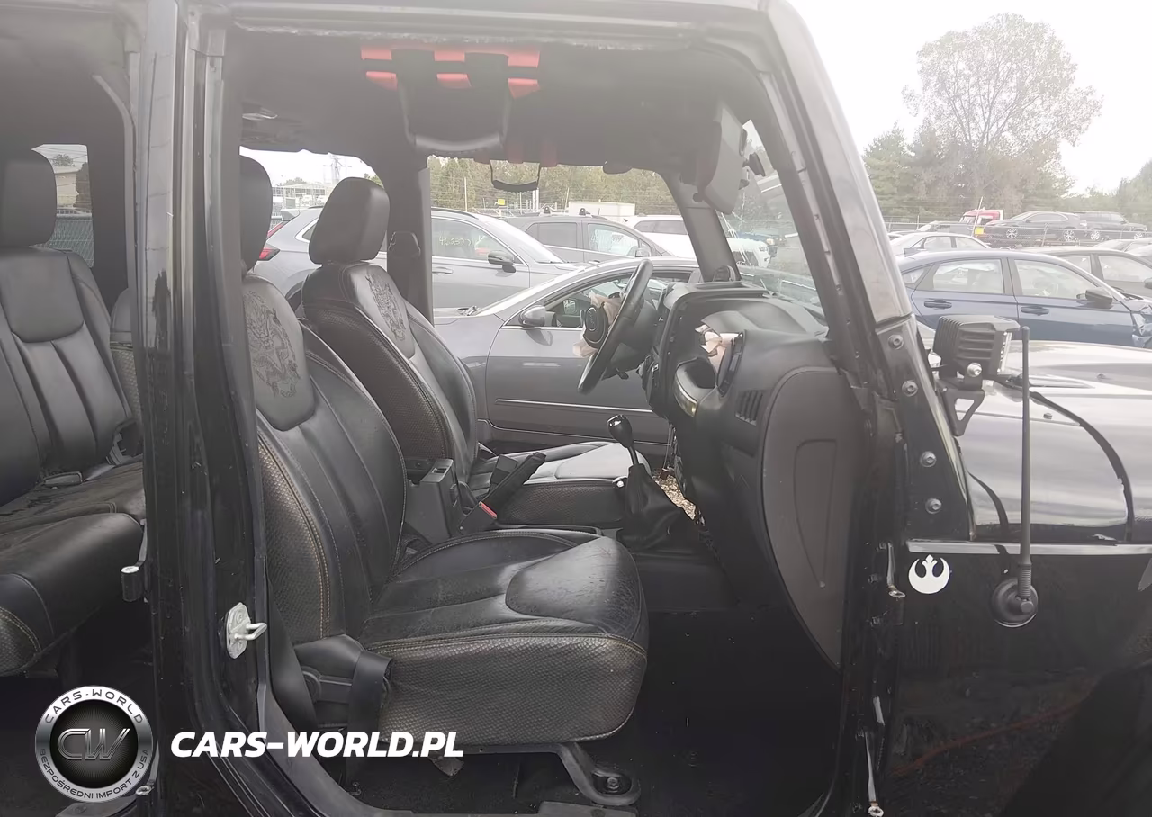 2014 Jeep Wrangler Unlimited Sahara VIN:1C4HJWEGXEL170252 - 5