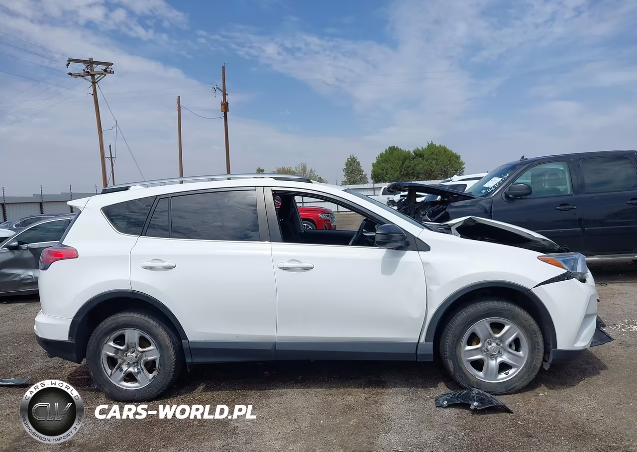 2017 Toyota Rav4 Le VIN:JTMBFREV9HJ147746 - 13