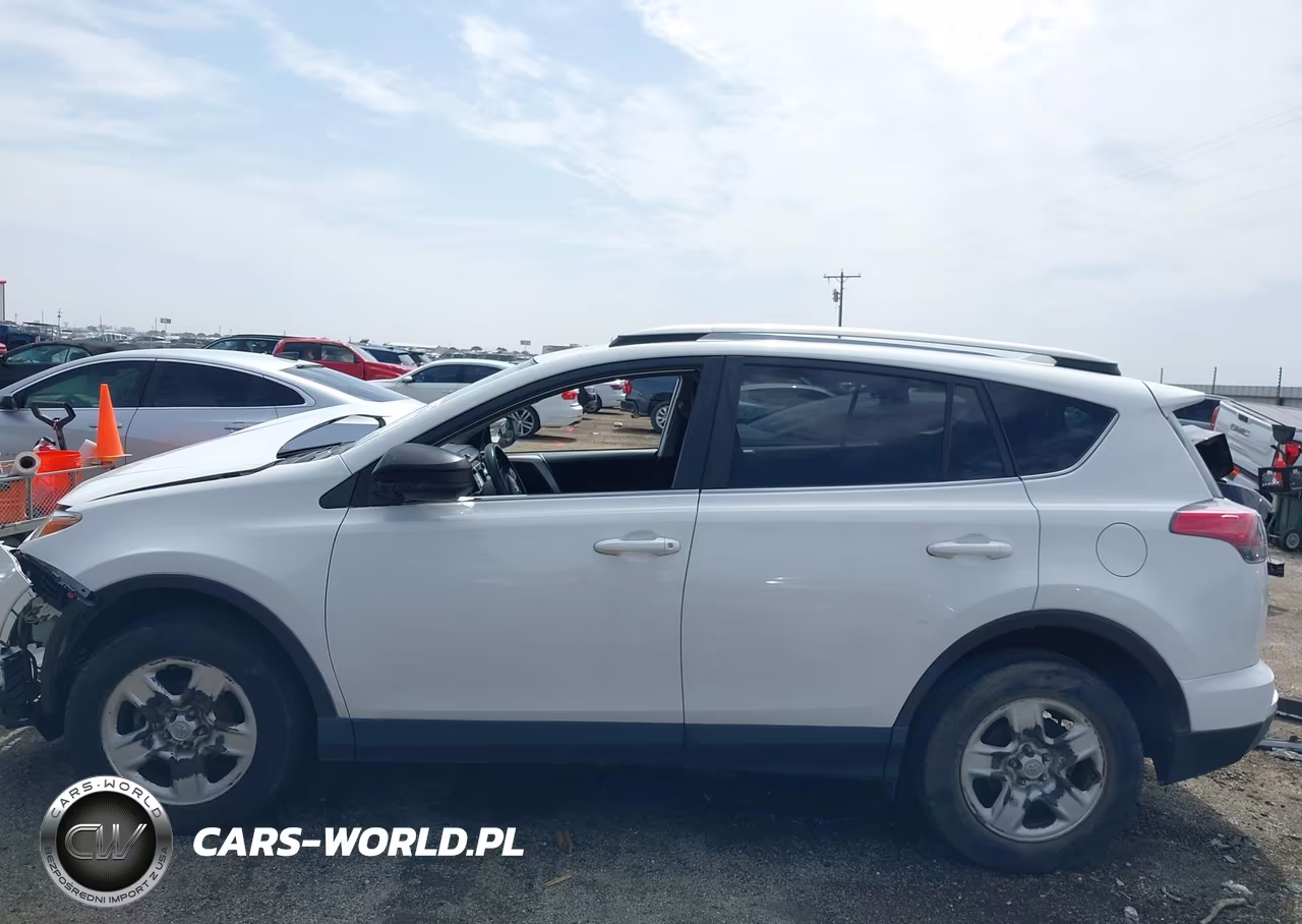 2017 Toyota Rav4 Le VIN:JTMBFREV9HJ147746 - 14