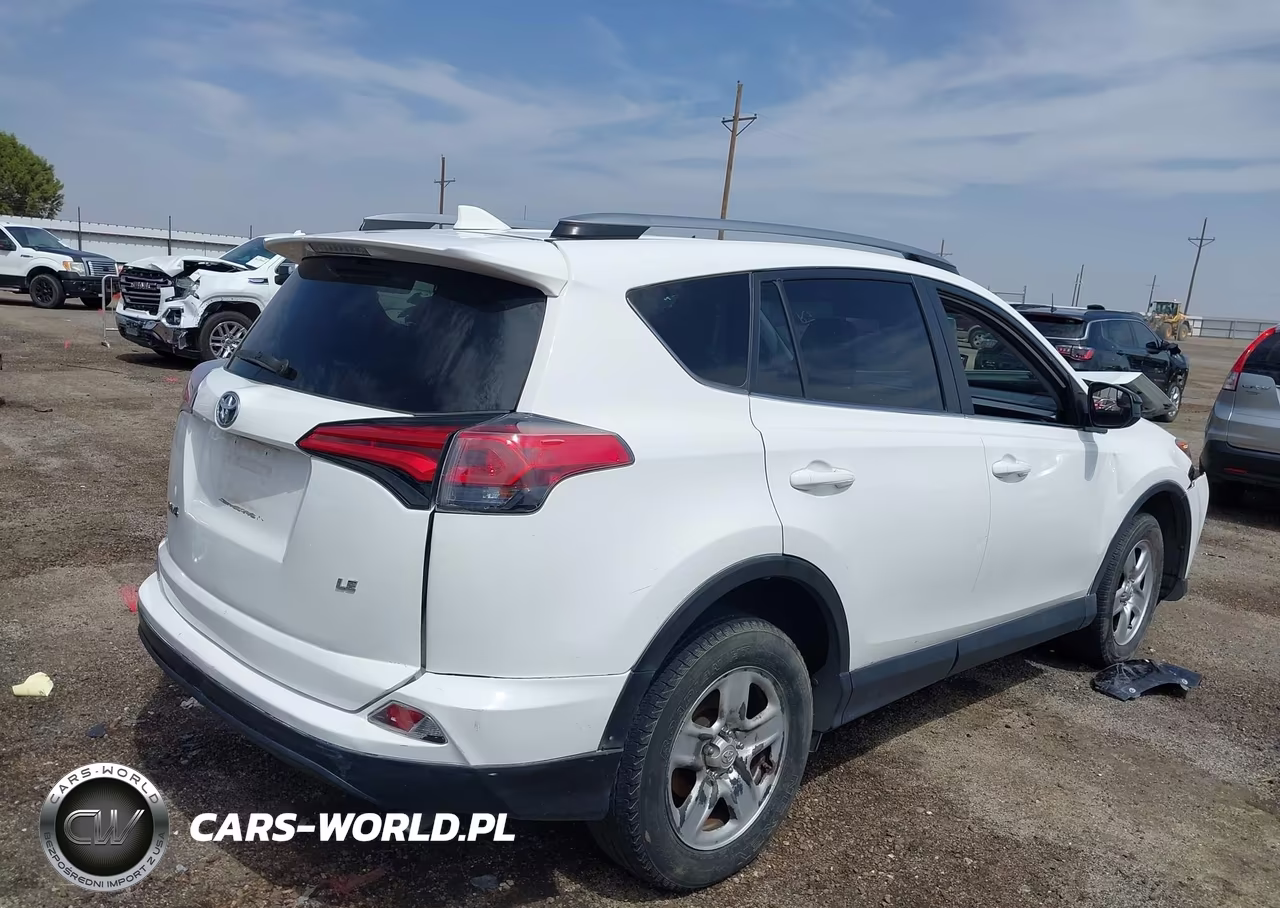 2017 Toyota Rav4 Le VIN:JTMBFREV9HJ147746 - 4