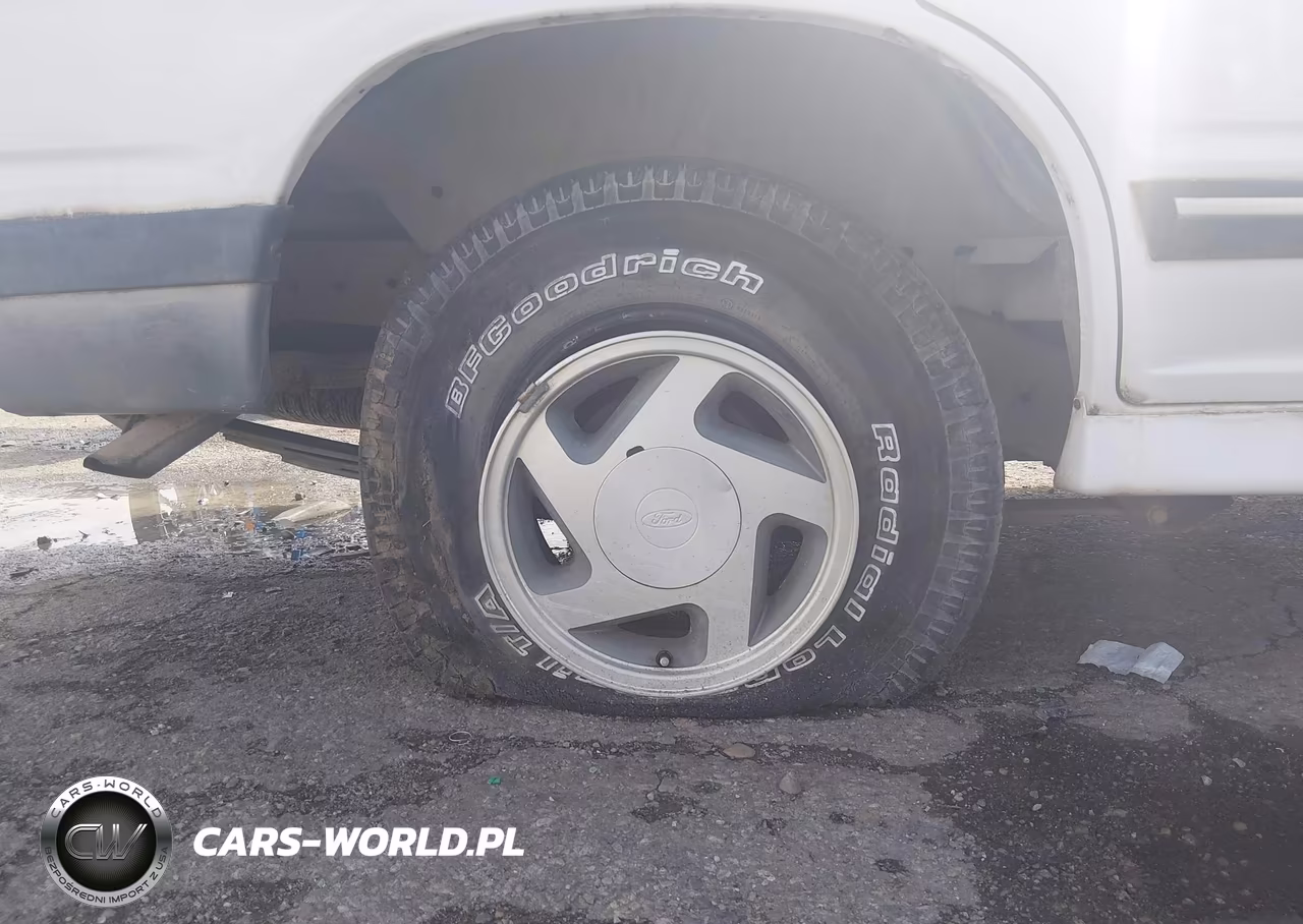 1993 Ford Explorer VIN:1FMDU32X5PUA65703 - 15