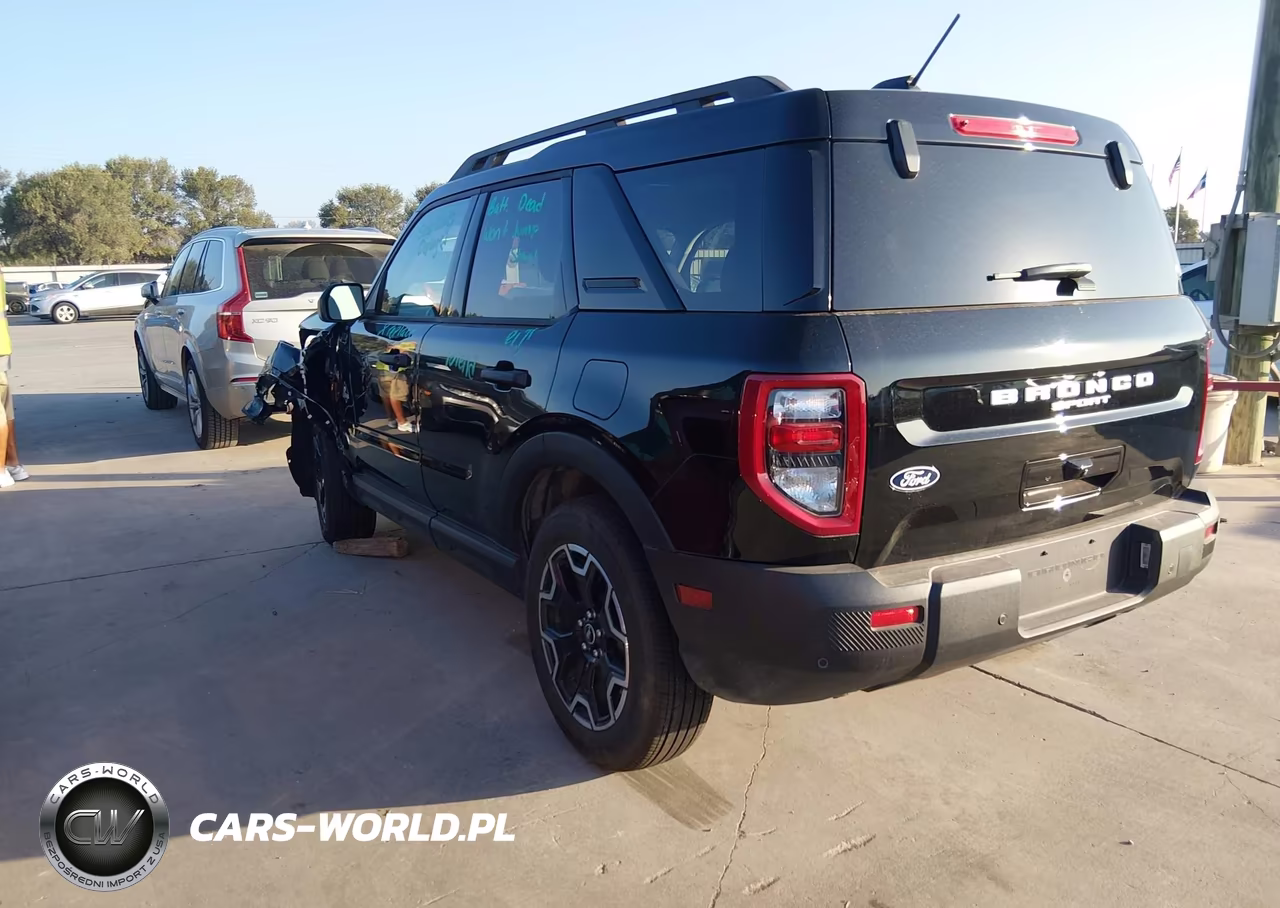 2026 Ford Bronco Sport Outer Banks VIN:3FMCR9CN6TRE01194 - 3