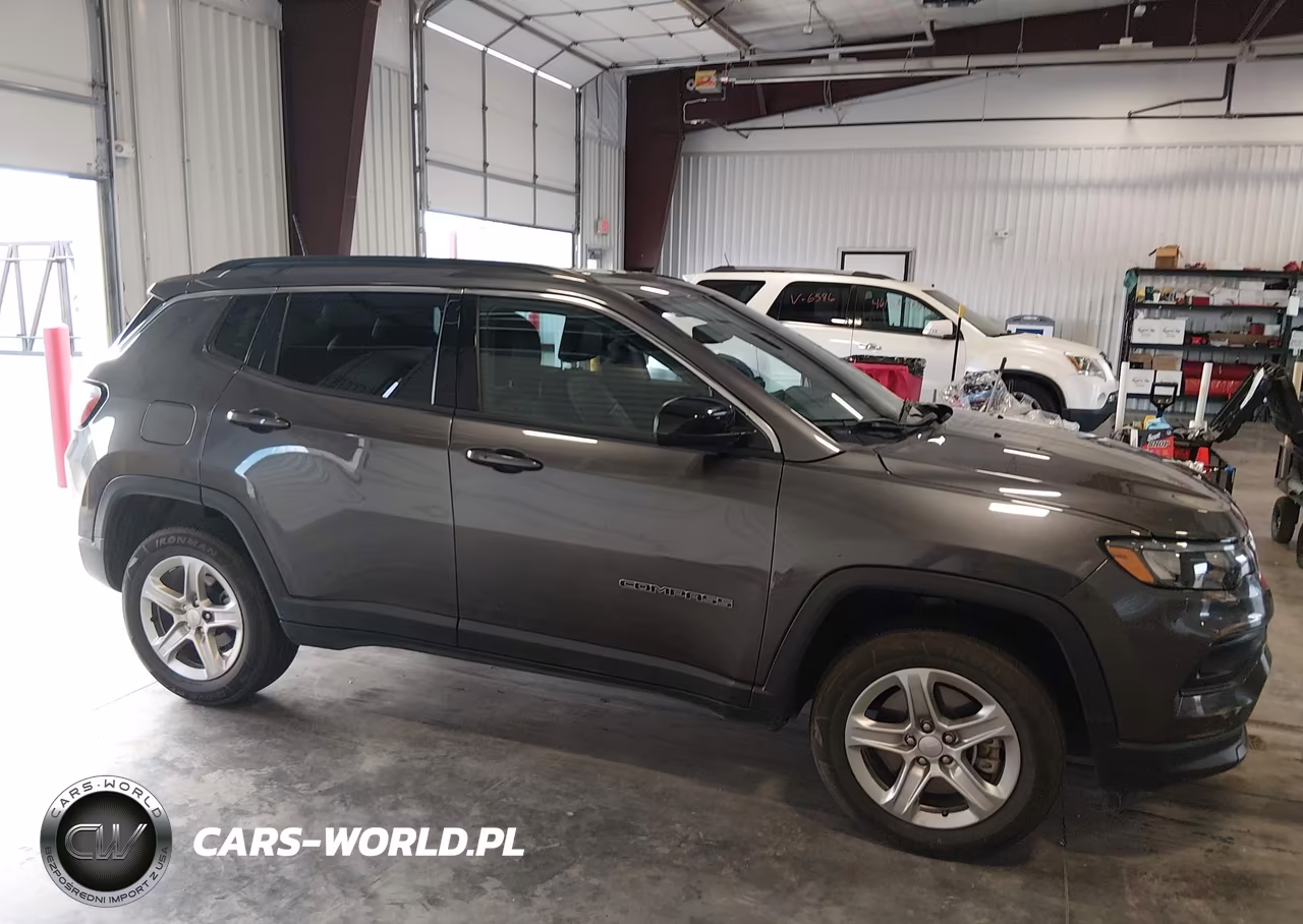 2024 Jeep Compass Latitude 4X4 VIN:3C4NJDBNXRT603704 - 13