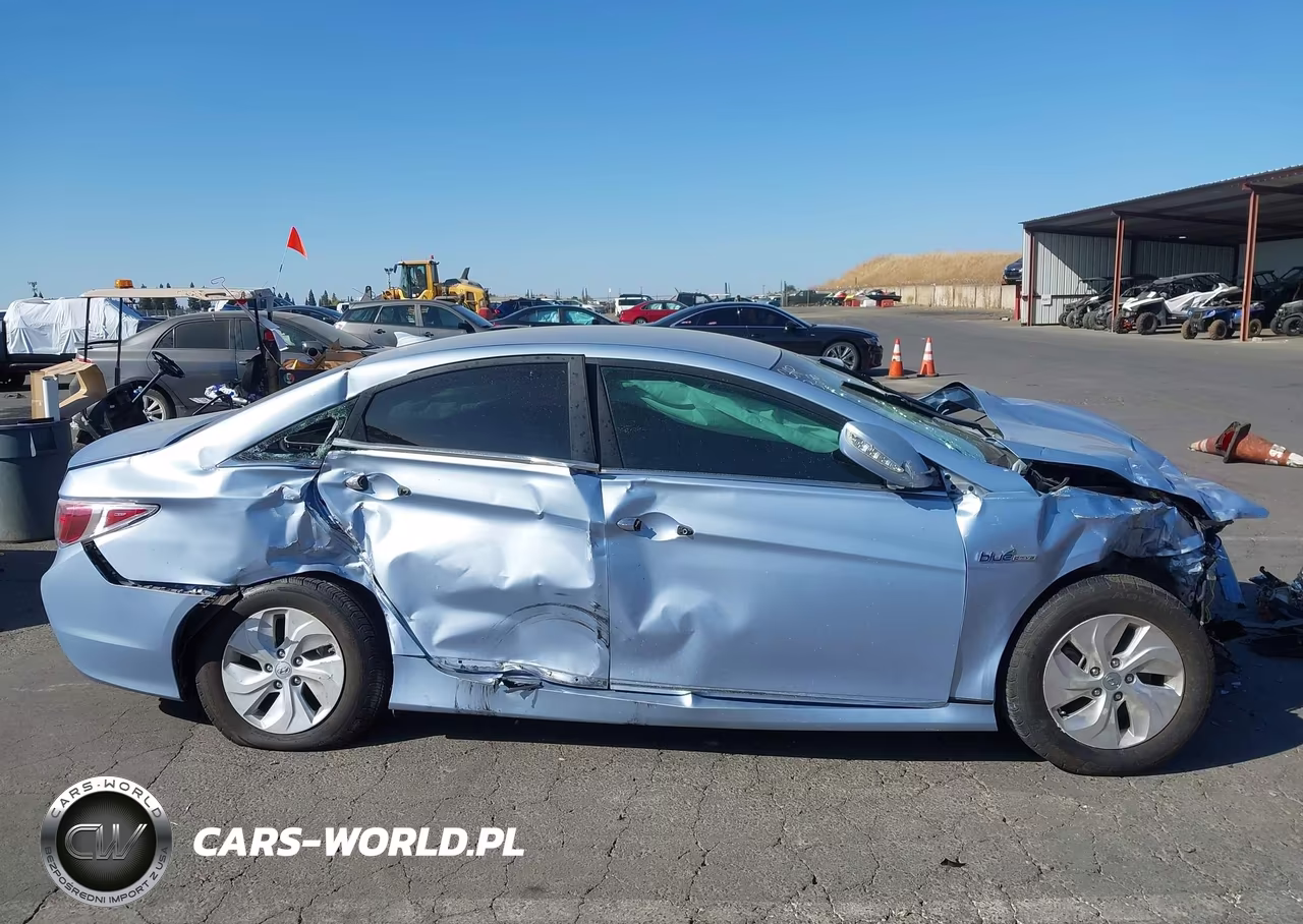 2013 Hyundai Sonata Hybrid VIN:KMHEC4A45DA088996 - 13