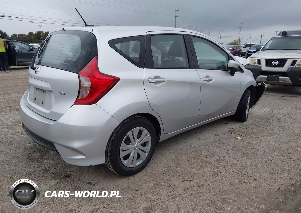 2017 Nissan Versa Note Sv VIN:3N1CE2CP0HL352600 - 4