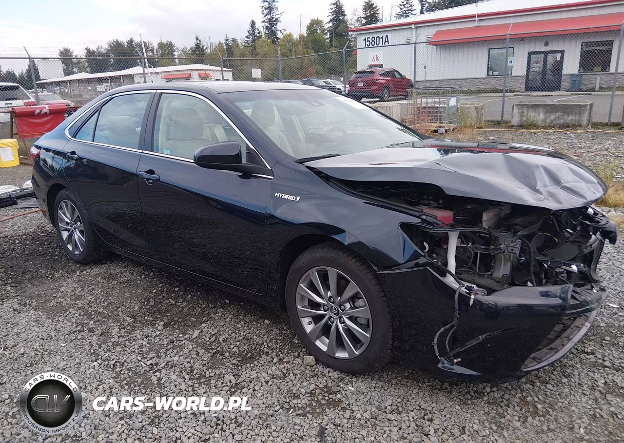 2016 Toyota Camry Hybrid Xle