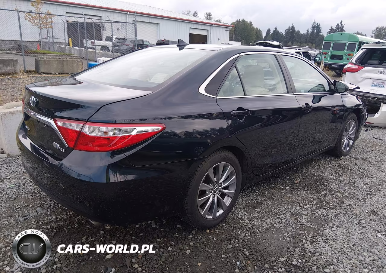 2016 Toyota Camry Hybrid Xle VIN:4T1BD1FK5GU182840 - 4