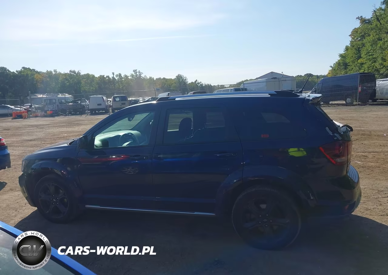 2018 Dodge Journey Crossroad VIN:3C4PDCGB5JT353334 - 14