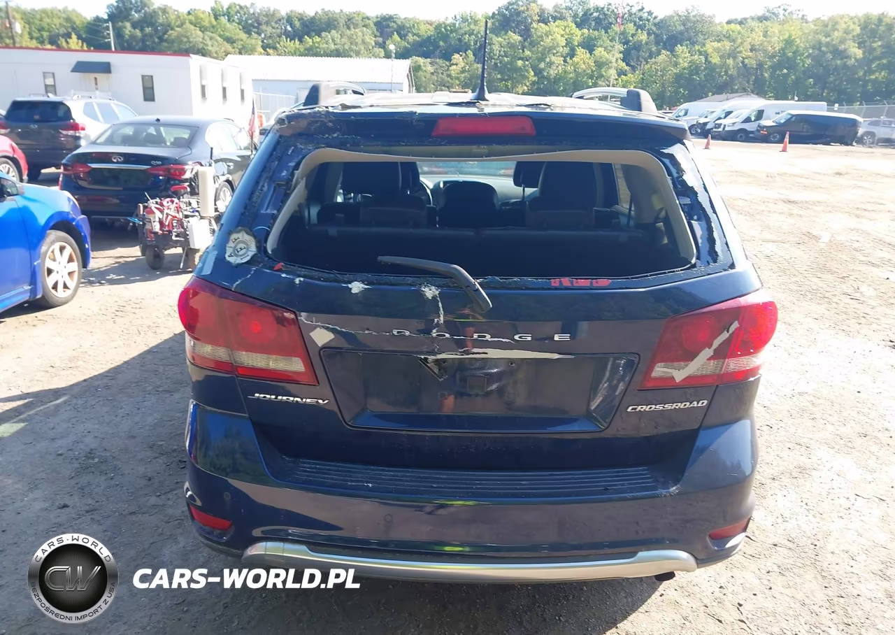 2018 Dodge Journey Crossroad VIN:3C4PDCGB5JT353334 - 16