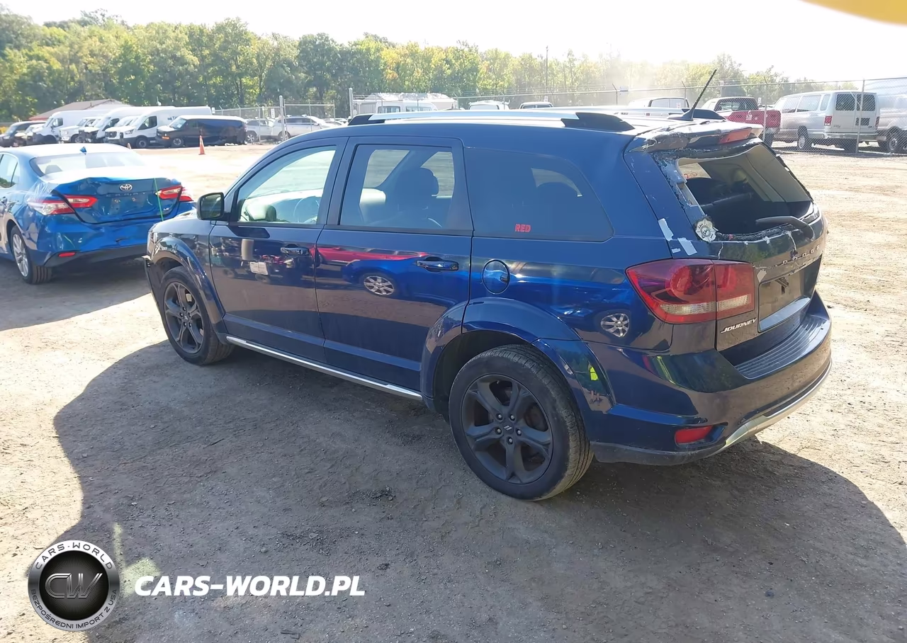 2018 Dodge Journey Crossroad VIN:3C4PDCGB5JT353334 - 3