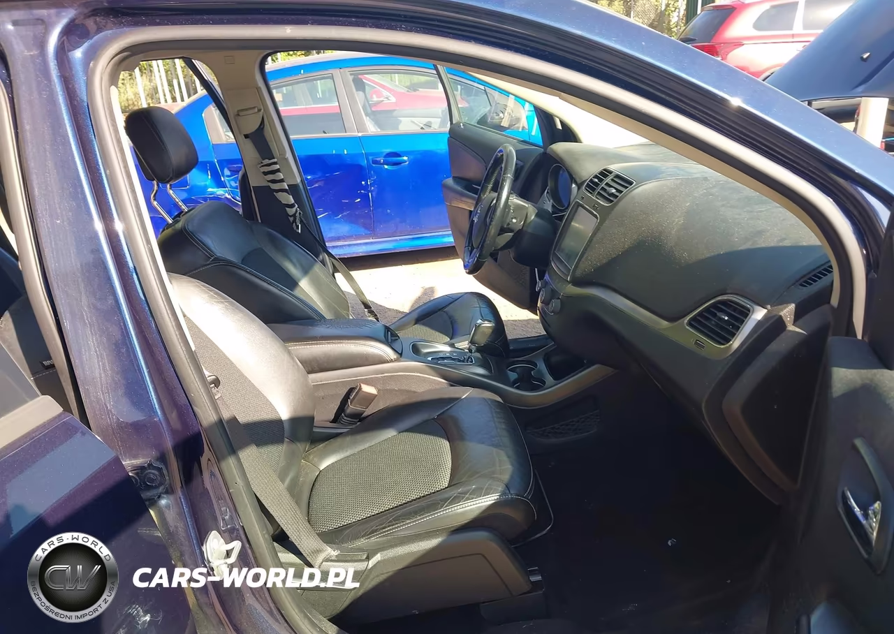 2018 Dodge Journey Crossroad VIN:3C4PDCGB5JT353334 - 5