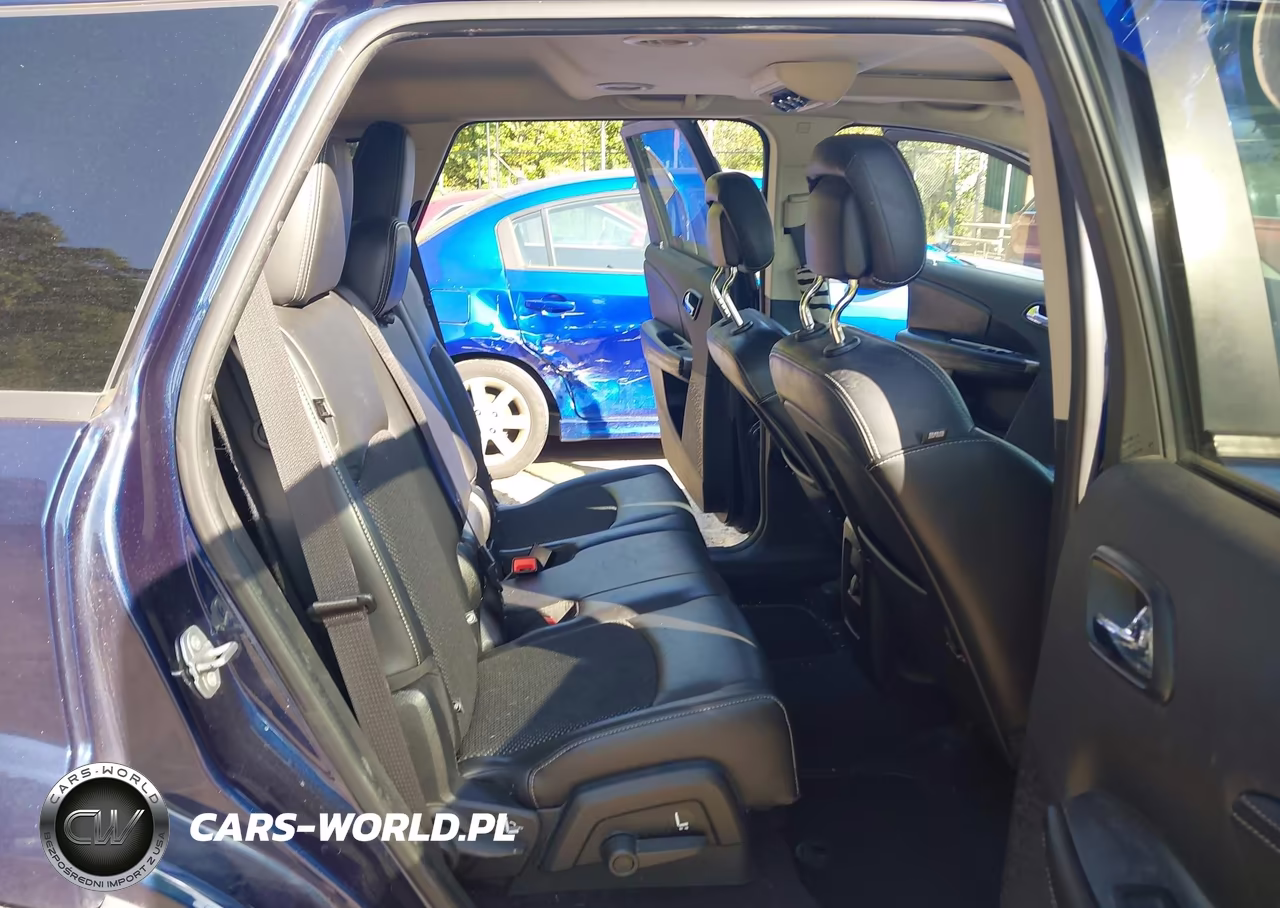 2018 Dodge Journey Crossroad VIN:3C4PDCGB5JT353334 - 8