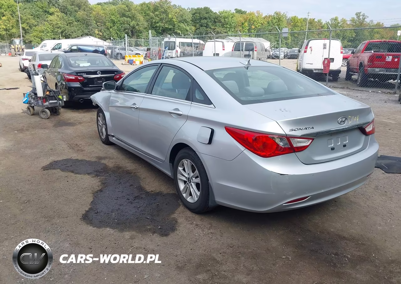 2013 Hyundai Sonata Gls VIN:5NPEB4ACXDH629323 - 3