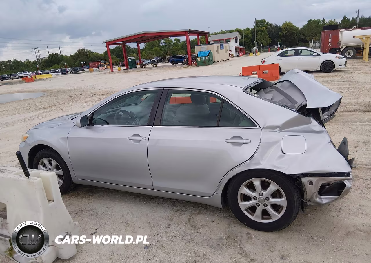 2011 Toyota Camry Le VIN:4T1BF3EK8BU698013 - 14