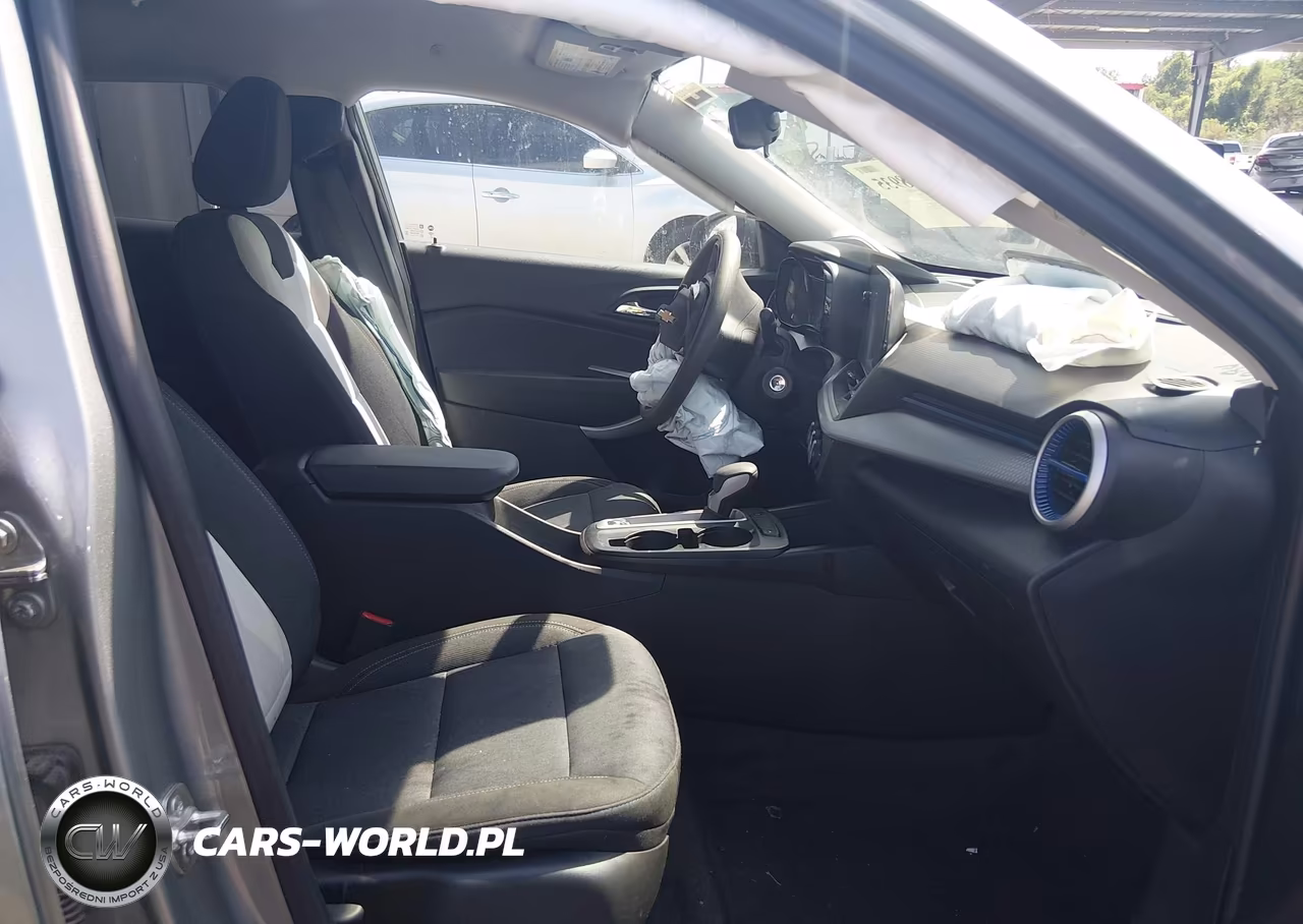 2025 Chevrolet Trax Fwd Ls VIN:KL77LFEP6SC068655 - 5