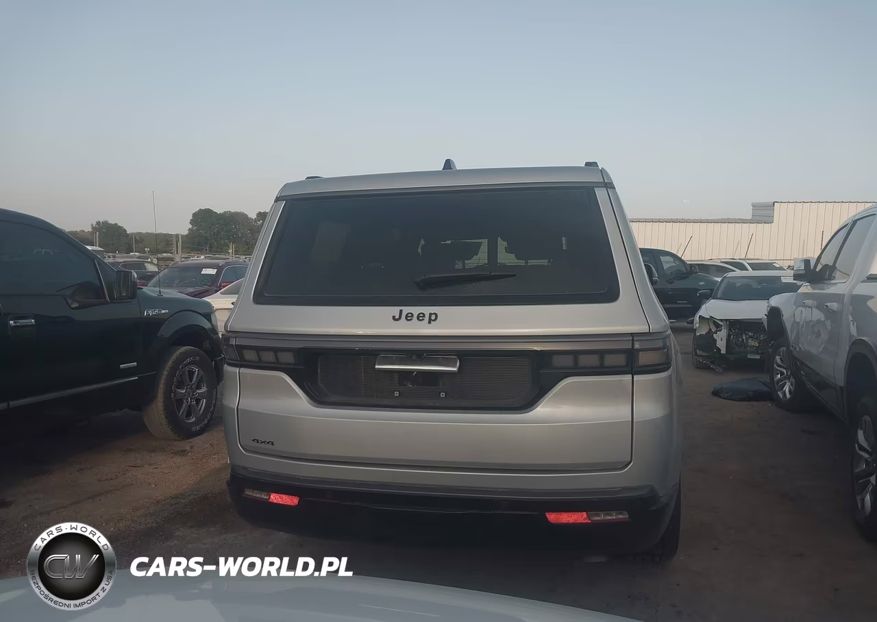 2026 Jeep Grand Wagoneer Limited Altitude 4X4 VIN:1C4SJVBP4TS170657 - 16