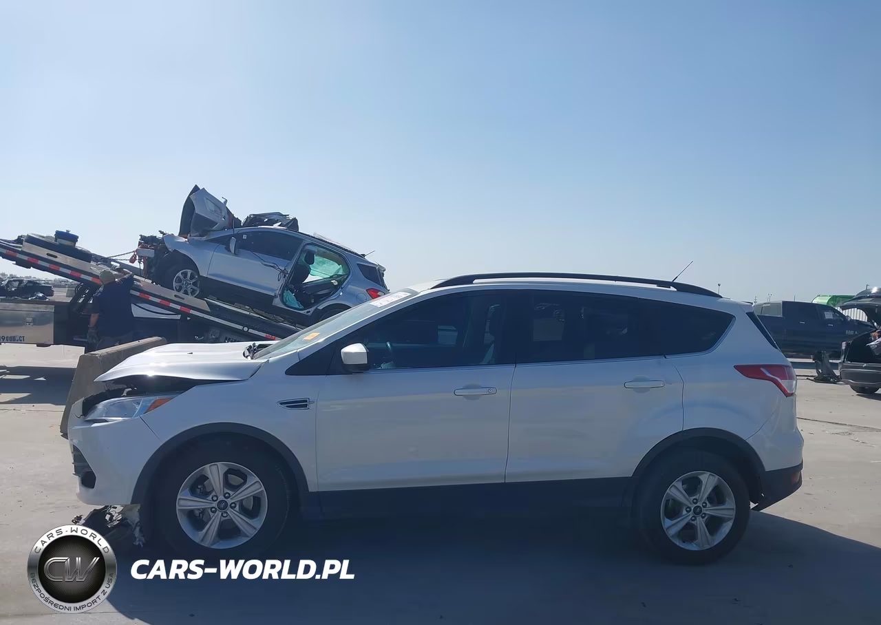 2015 Ford Escape Se VIN:1FMCU0GXXFUB04853 - 14