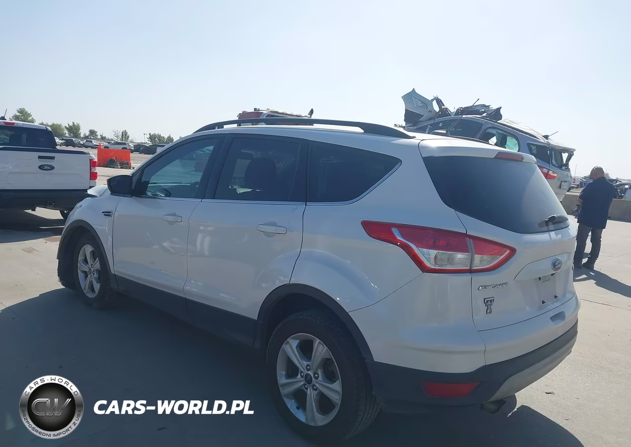 2015 Ford Escape Se VIN:1FMCU0GXXFUB04853 - 3