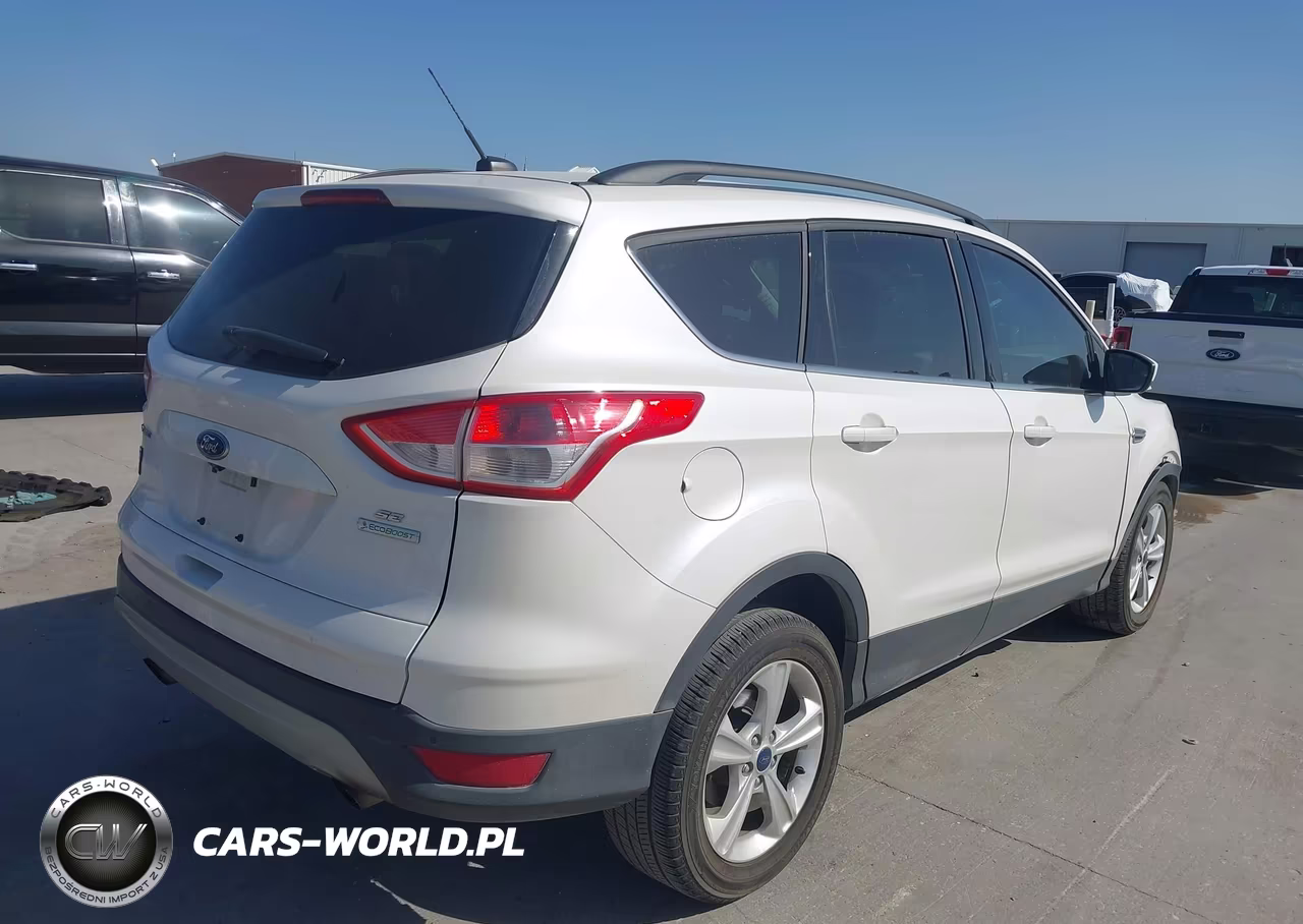 2015 Ford Escape Se VIN:1FMCU0GXXFUB04853 - 4