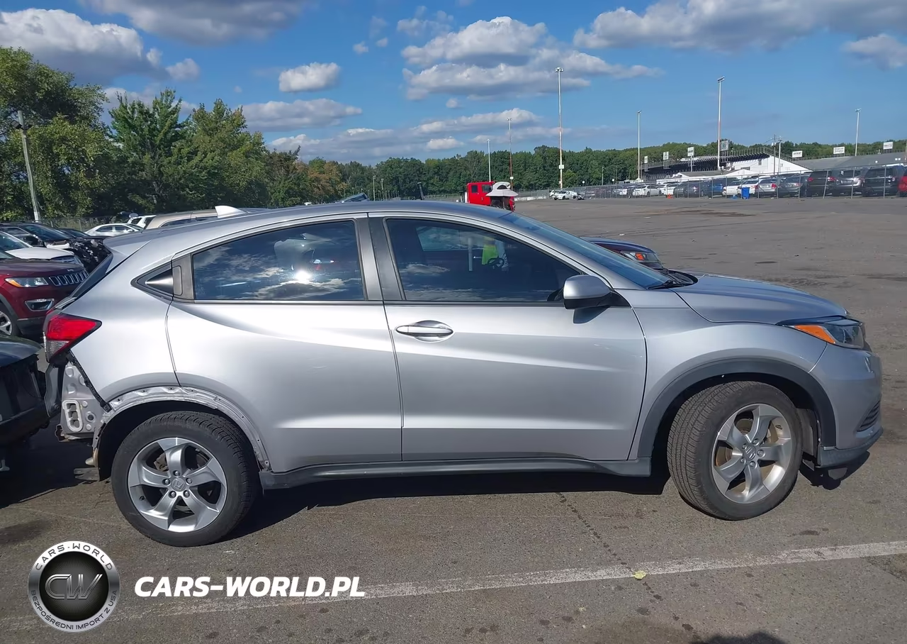 2019 Honda Hr-V Lx VIN:3CZRU6H38KG719812 - 13