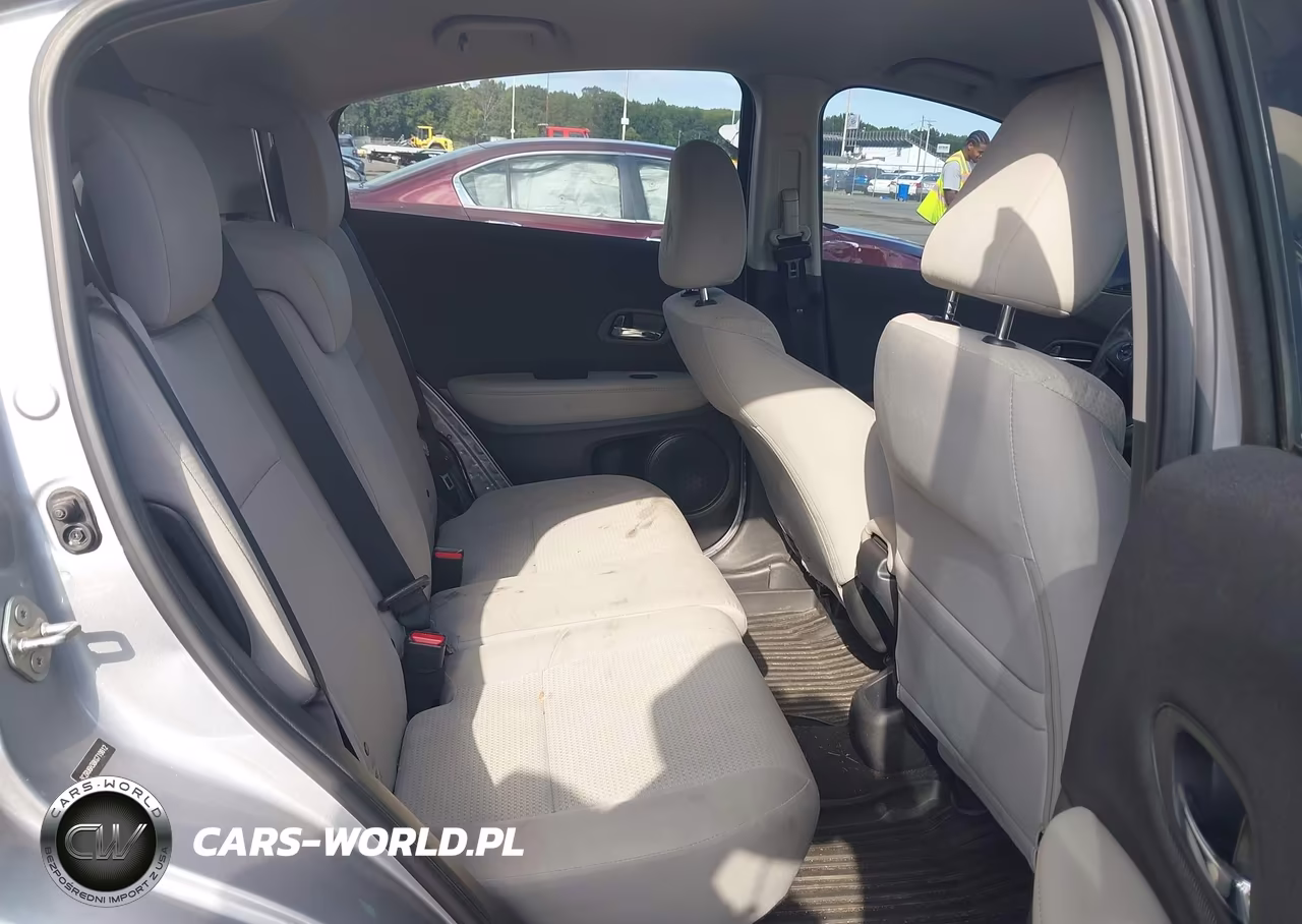 2019 Honda Hr-V Lx VIN:3CZRU6H38KG719812 - 8