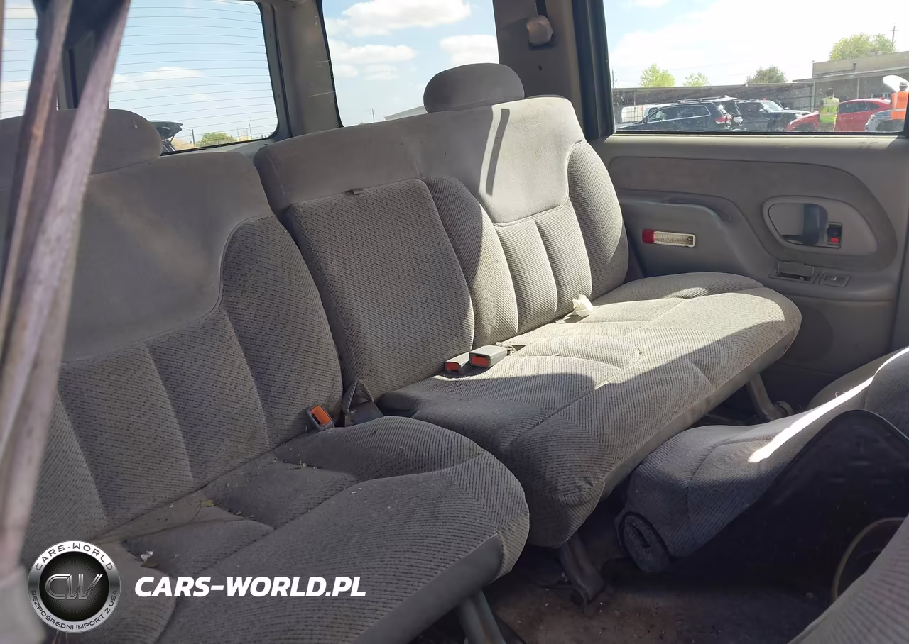 1999 Chevrolet Tahoe Ls VIN:1GNEK13R6XJ532669 - 8