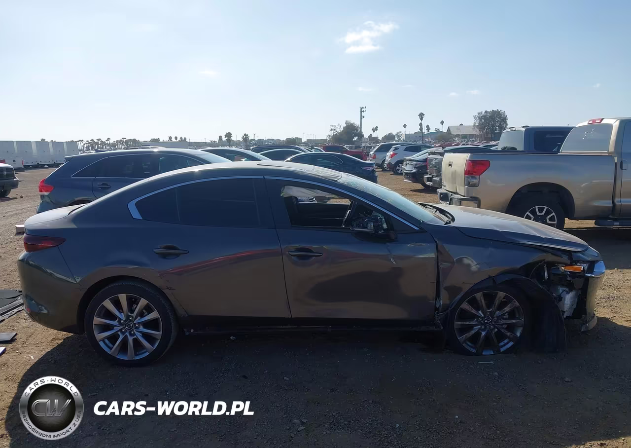 2023 Mazda 3 Preferred VIN:3MZBPACM5PM379221 - 14