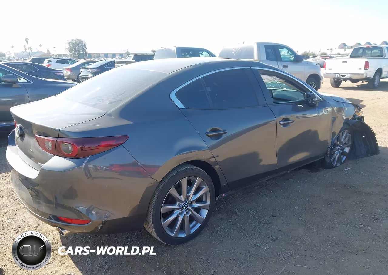 2023 Mazda 3 Preferred VIN:3MZBPACM5PM379221 - 4