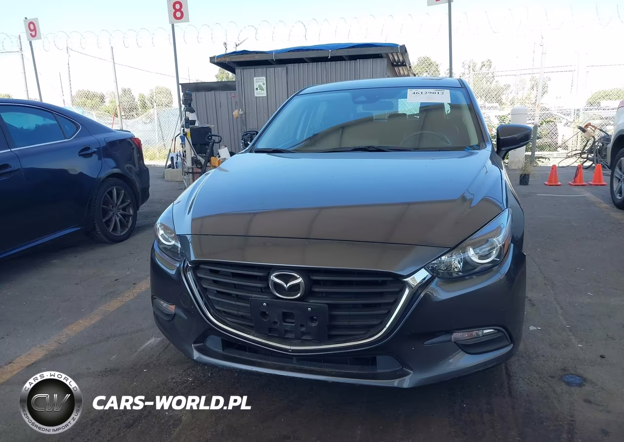 2018 Mazda Mazda3 Touring VIN:3MZBN1L33JM210500 - 12