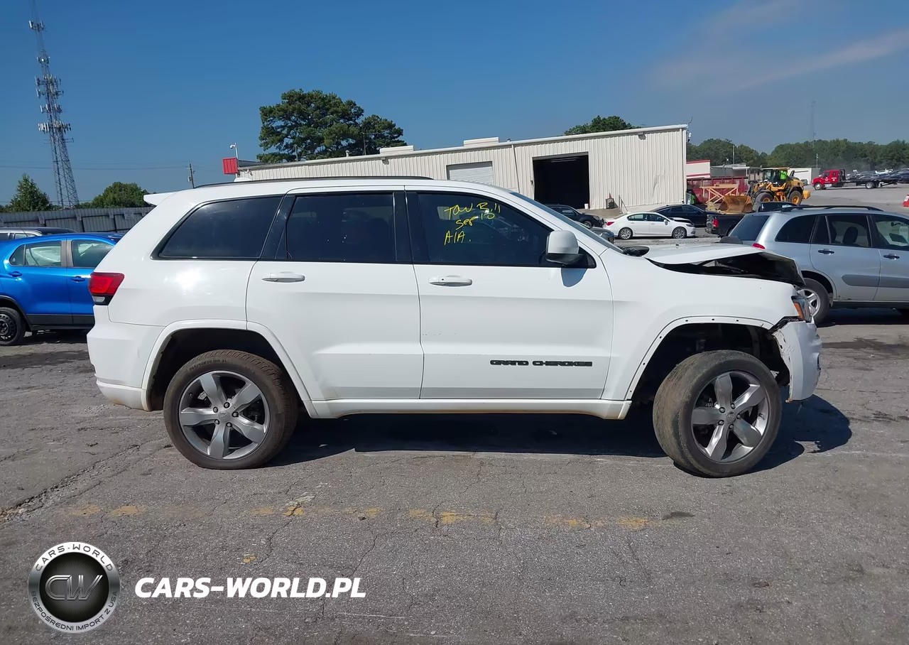 2017 Jeep Grand Cherokee Altitude 4X2 VIN:1C4RJEAG6HC829274 - 13