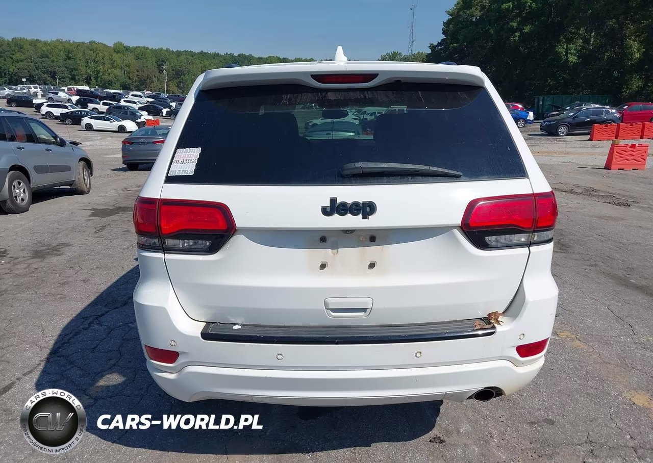 2017 Jeep Grand Cherokee Altitude 4X2 VIN:1C4RJEAG6HC829274 - 16