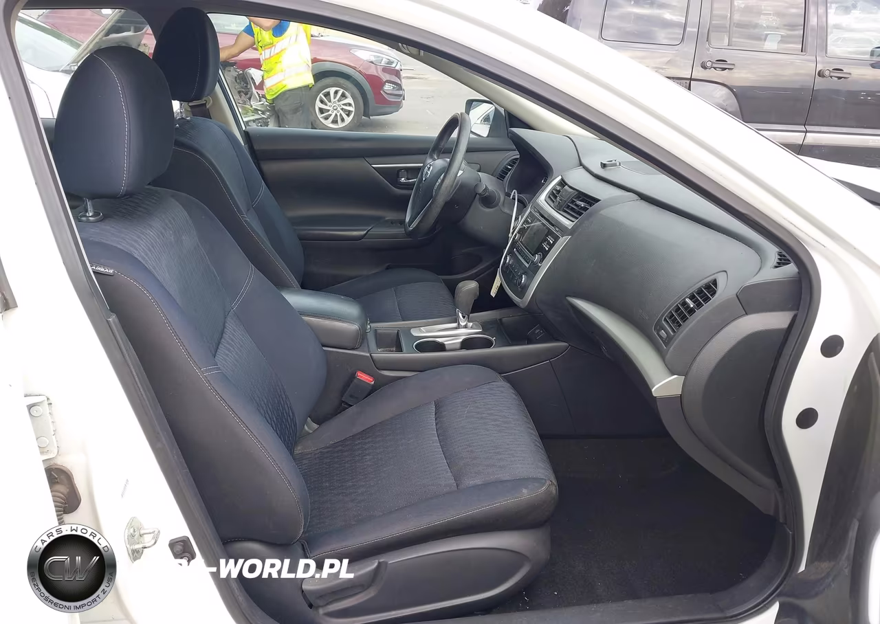 2017 Nissan Altima 2.5 S VIN:1N4AL3AP3HN358562 - 5
