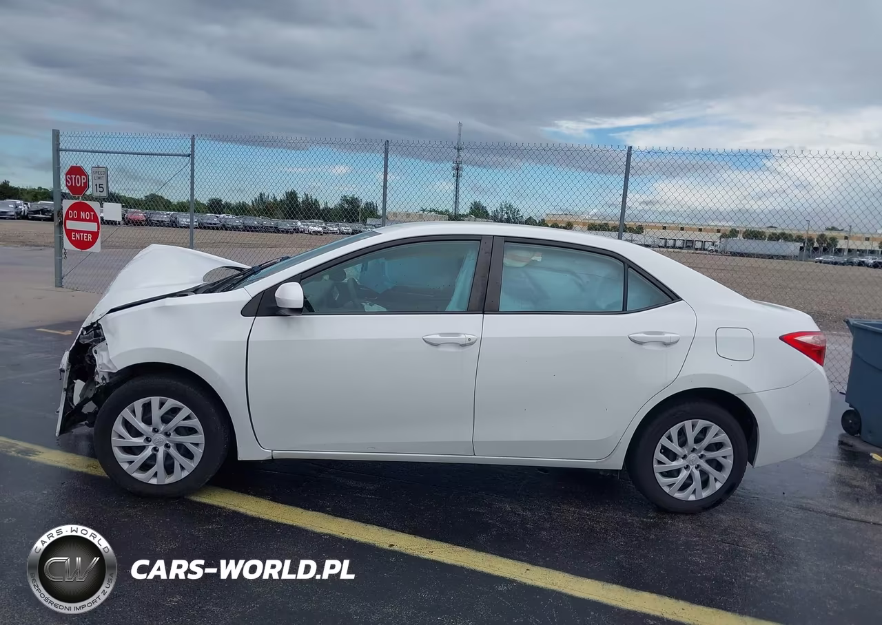 2019 Toyota Corolla Le VIN:5YFBURHEXKP857050 - 14