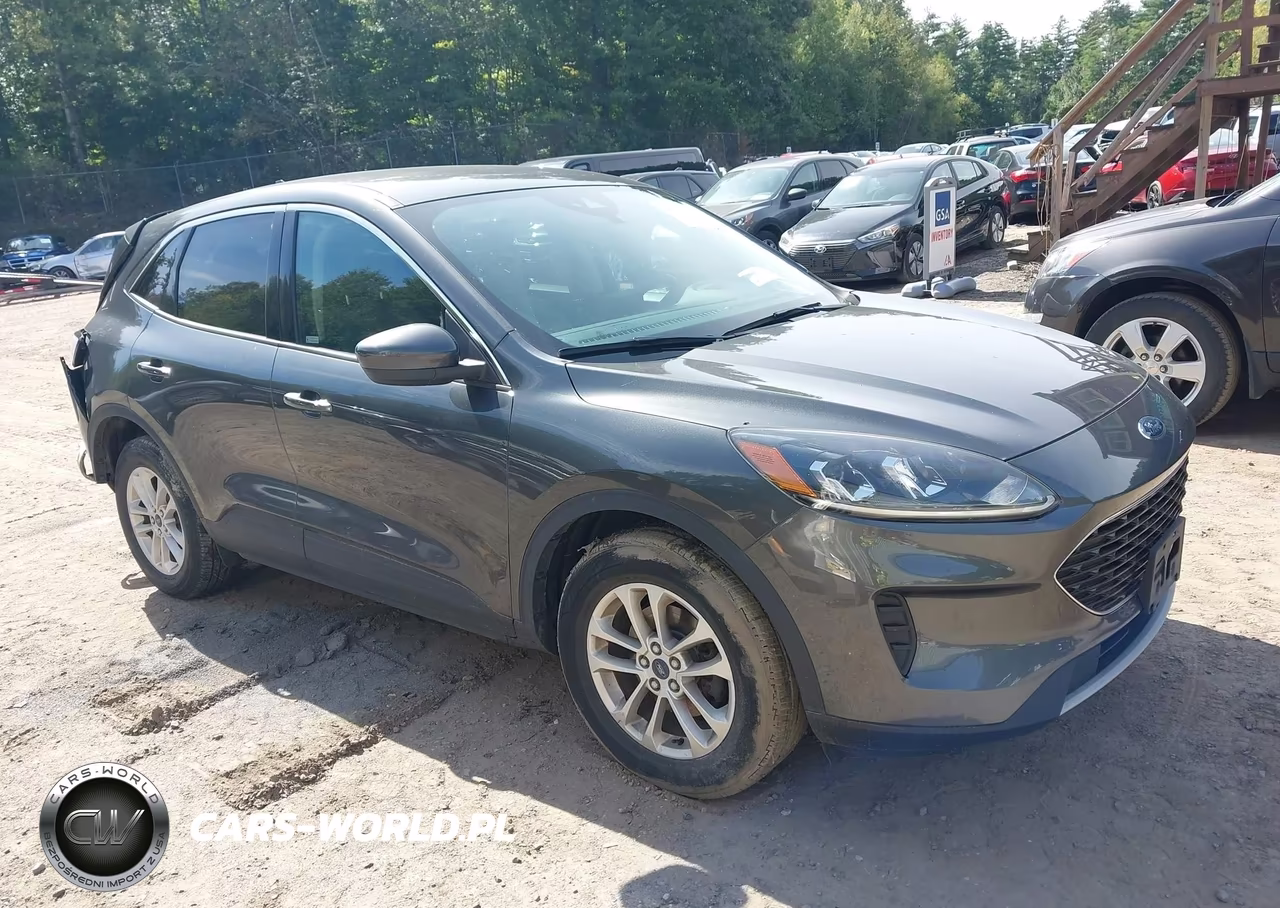 2020 Ford Escape Se