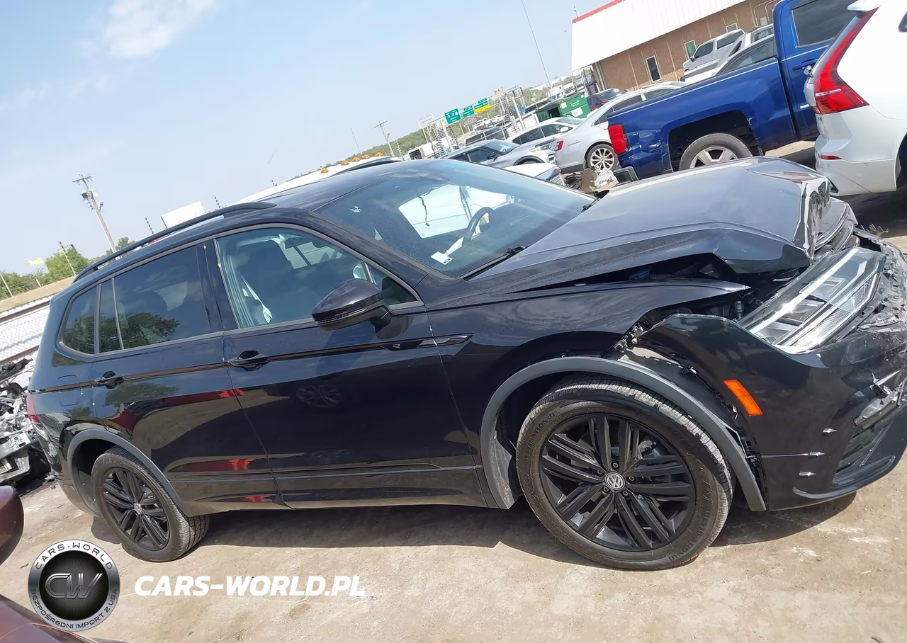 2022 Volkswagen Tiguan 2.0T Se R-Line Black VIN:3VVCB7AXXNM010665 - 13