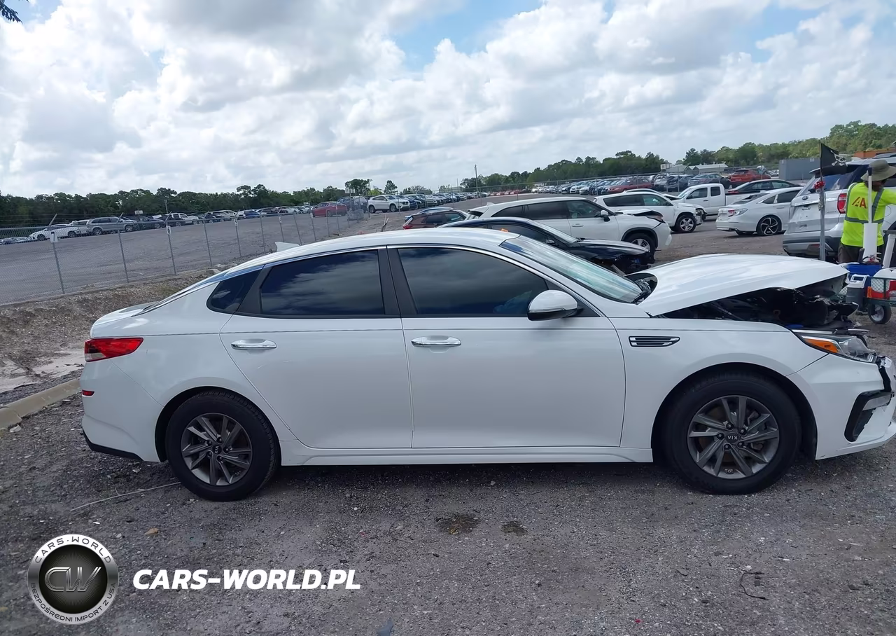 2019 Kia Optima Lx VIN:5XXGT4L31KG352525 - 13