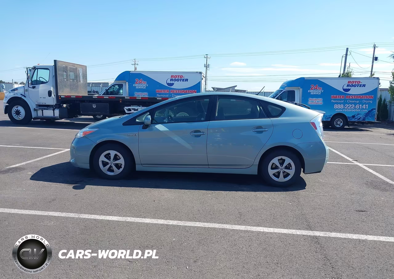 2014 Toyota Prius Two VIN:JTDKN3DU5E1852435 - 14